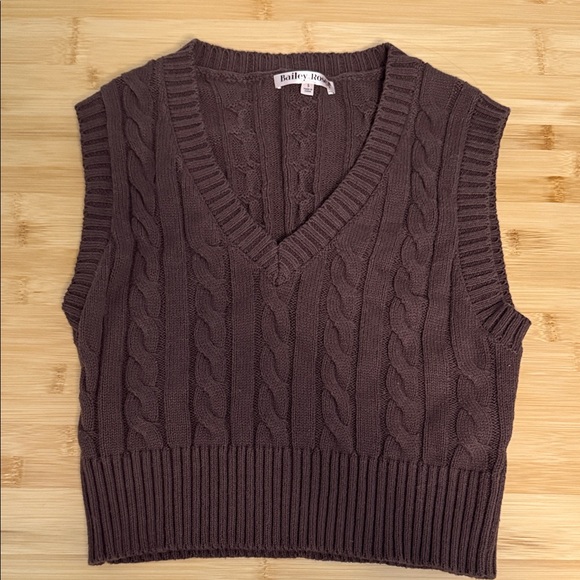 Bailey Rose Sweaters - Bailey Rose Size Small Women's Teen Girl V-Neck Cable Knit Brown Sweater Vest
